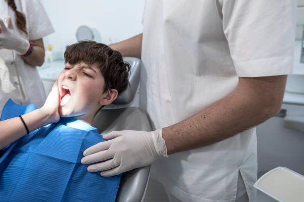 Best Emergency Dental Care for Broken or Chipped Teeth in Springfield, MI